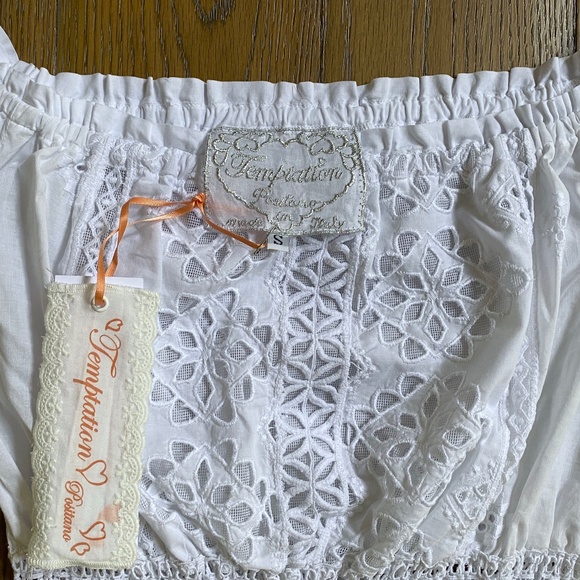 Smocked Ceca Off-The-Shoulder Lace Top New with tags - Picture 11 of 14